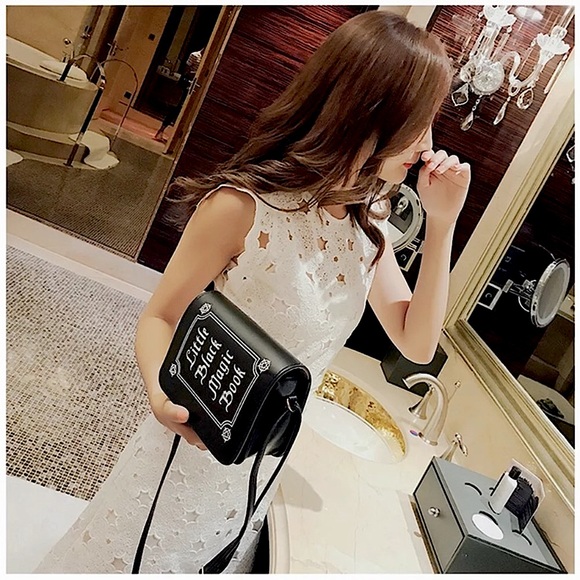 Little Black Magic Book purse 🔮 - Picture 9 of 15